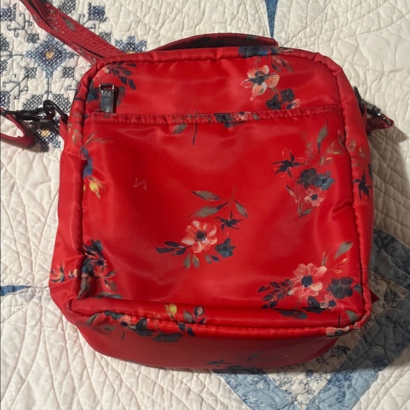 Lug Red Floral Crossbody and Wallet - Picture 2 of 16